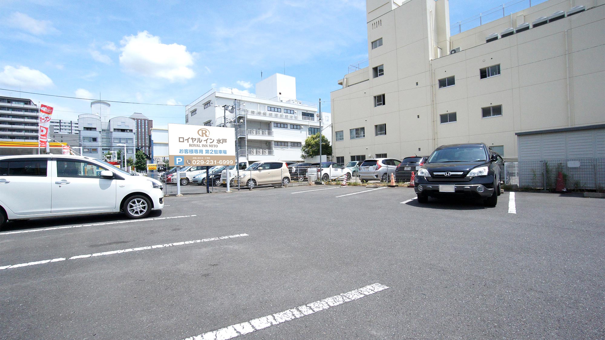 無料駐車場30台（先着順）