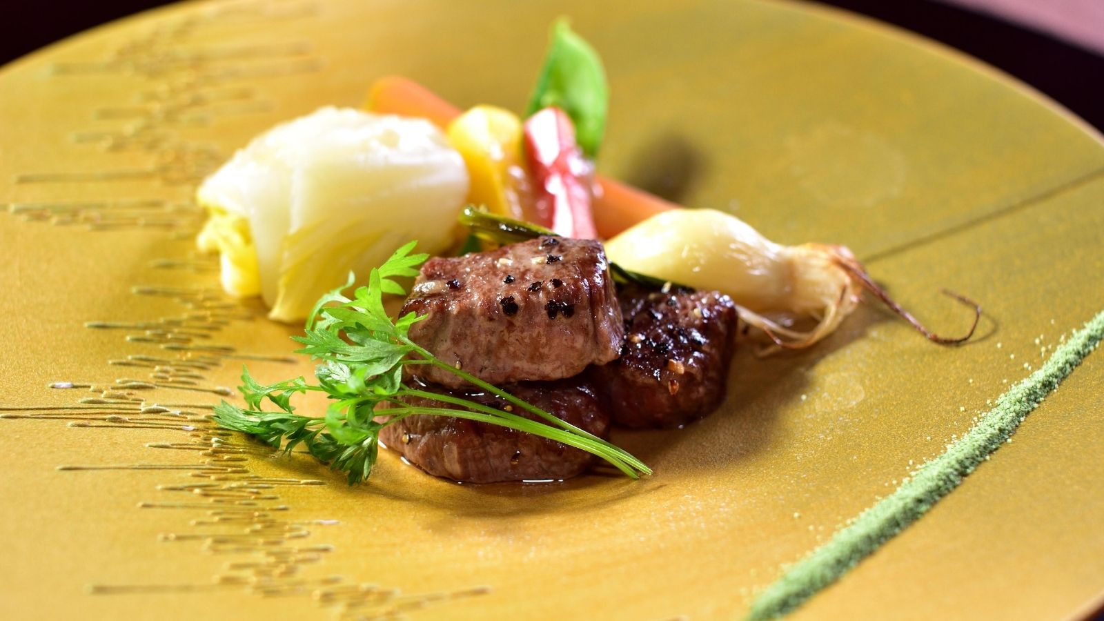 ステーキと季節の野菜