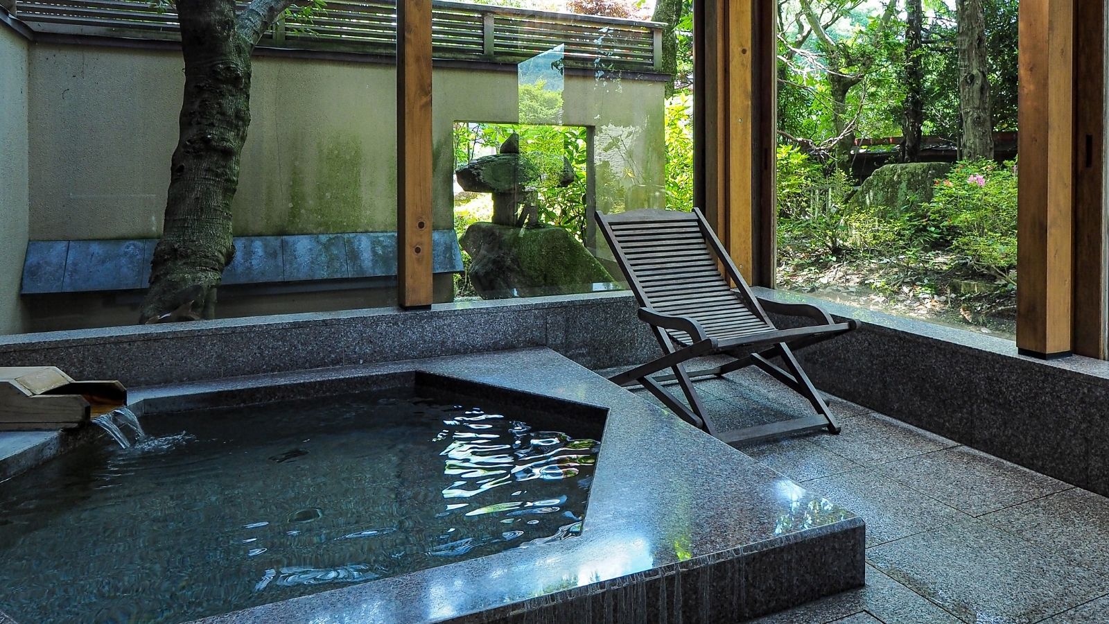 聚楽　半露店風呂