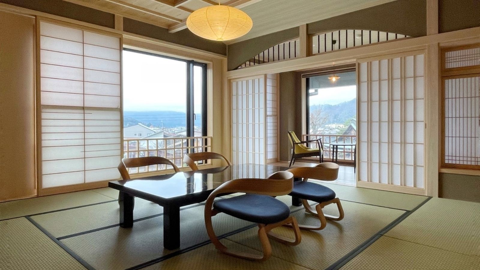 ゆとろぎ　本間