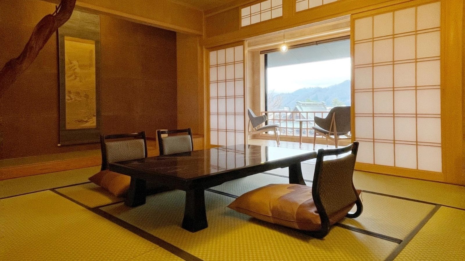 たまゆら　本間