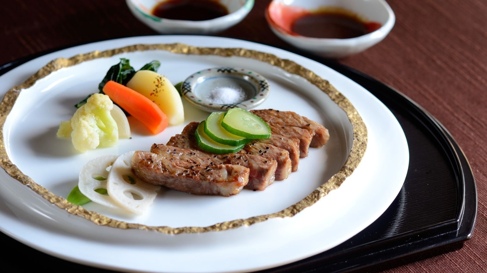 選べる会席　飛騨牛ステーキの一例