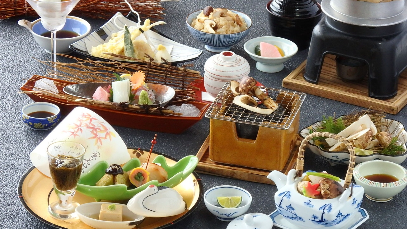 【期間限定松茸炭火炙り焼会席】「松茸の土瓶蒸し」「松茸の炭火炙り焼」＋「松茸御飯の釜めし」1泊2食付