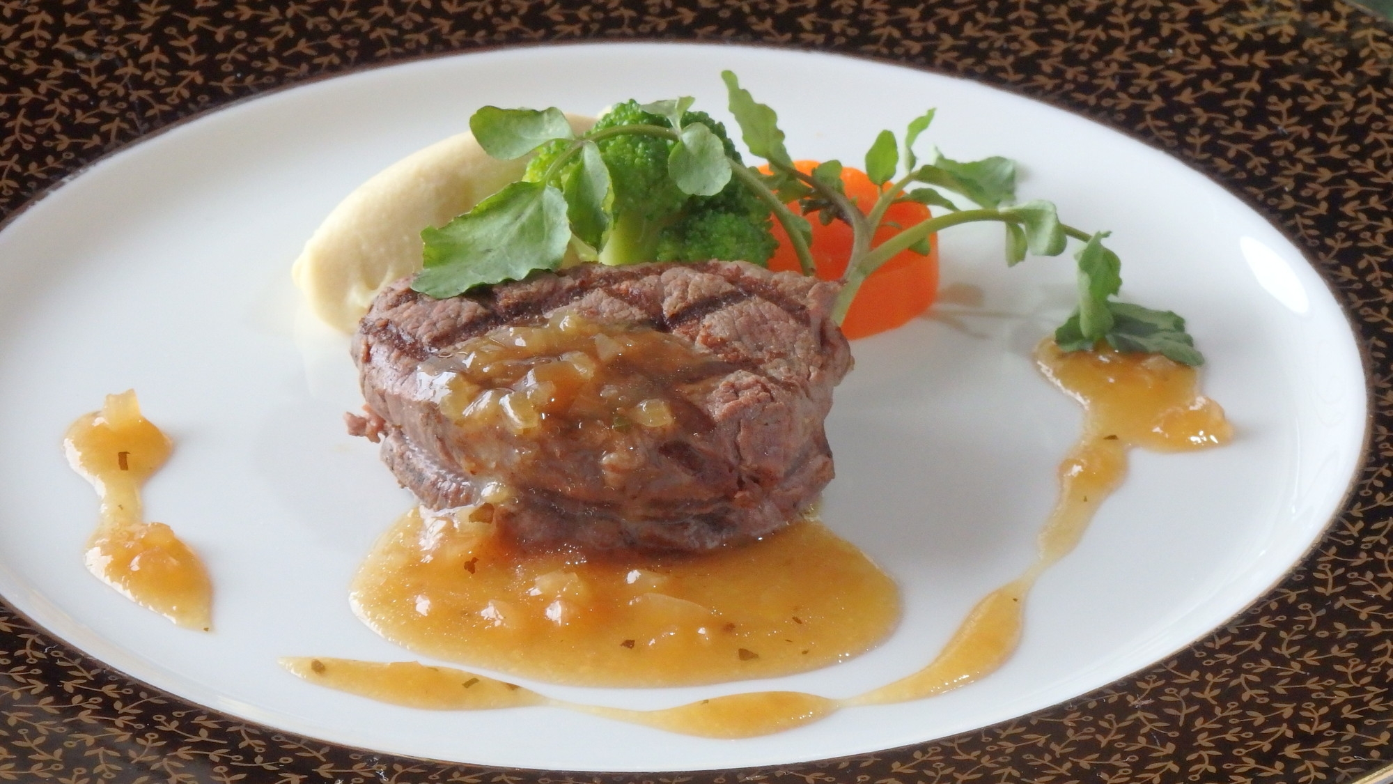 【2025クリスマス】毬姫牛の聖夜のしっとりステーキ＆シェフからのクリスマスプレゼント　1泊2食付