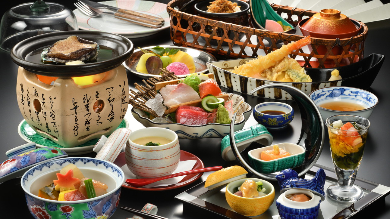 【さき楽60】厳選和食会席「鮑の踊り焼」地産地消会席　1泊2食付