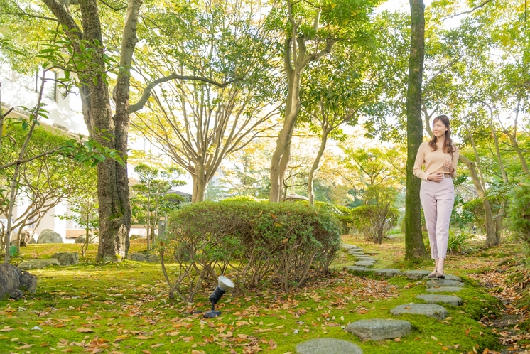 県内最大級１０００坪の日本庭園（散策イメージ）