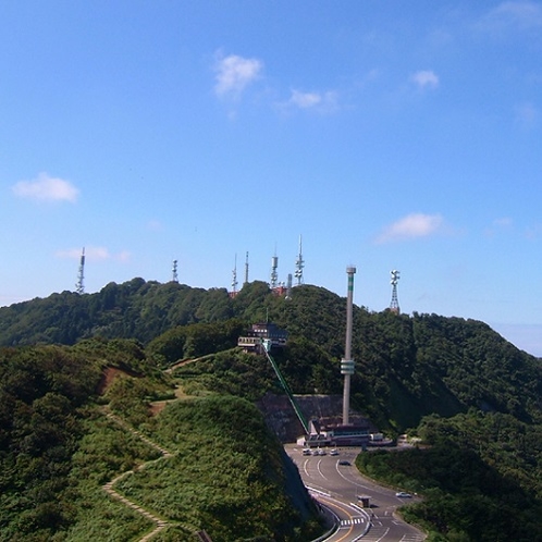 『弥彦山スカイライン』≪当館より車で約20分≫