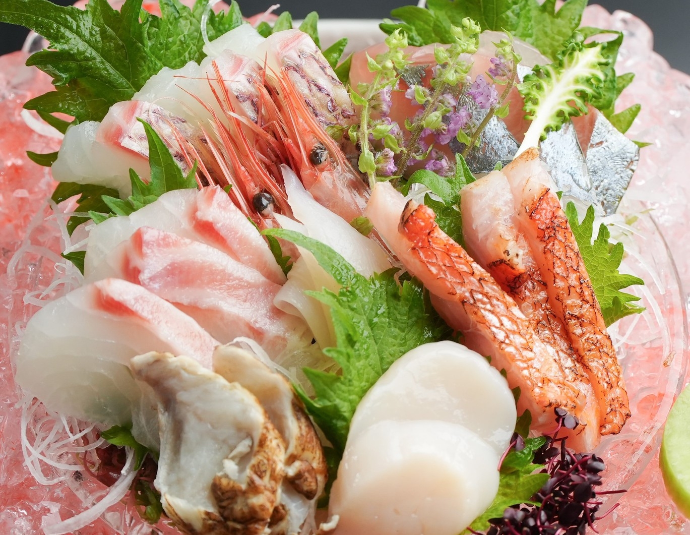 【定番の冬の味覚！季節の鍋に鰤せいろ蒸し＆お造り氷結盛り】「冬旬」プラン