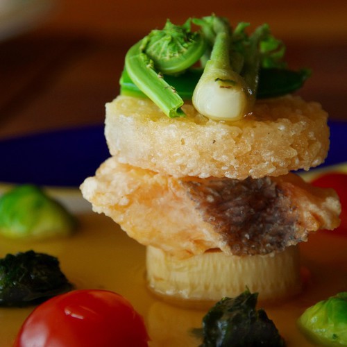 揚げた真鯛とカリカリおこげのあおさ餡