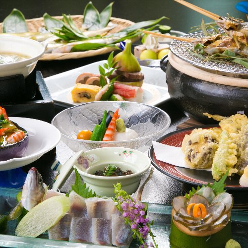 【部屋食ディナー：夏限定】旬の鮎料理4品付会席コース