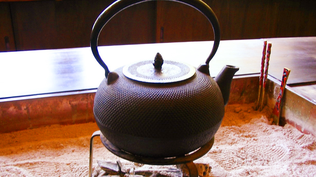 母屋囲炉裏