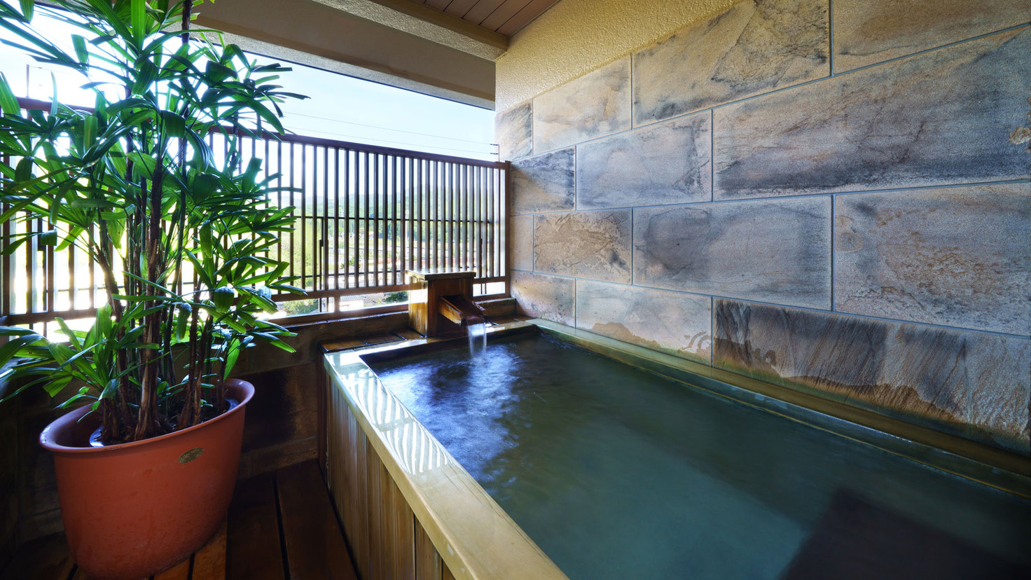 露天風呂付客室 和室+ベッドルーム+テラス