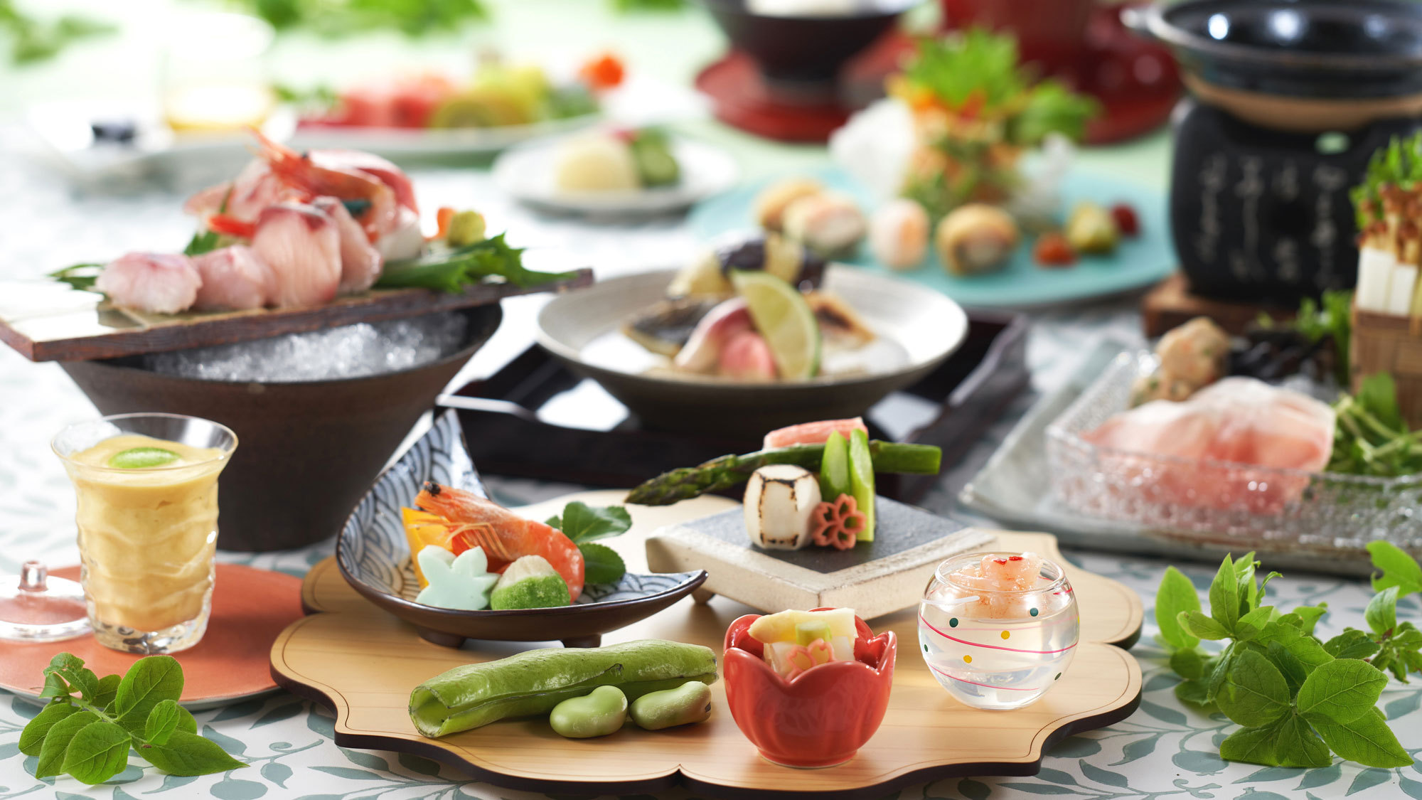 【2026年お盆限定 スタンダードプラン】ダイニングで愉しむ 贅を尽くした美食会席