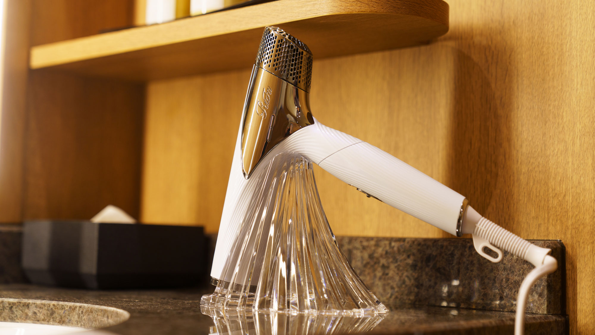 脱衣所　ReFaドライヤー