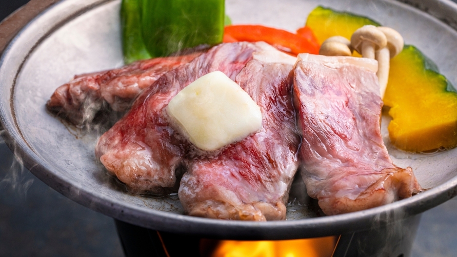 【白老牛の陶板焼き付き】夕食に一品プラス〜飲み放題が無料（017）