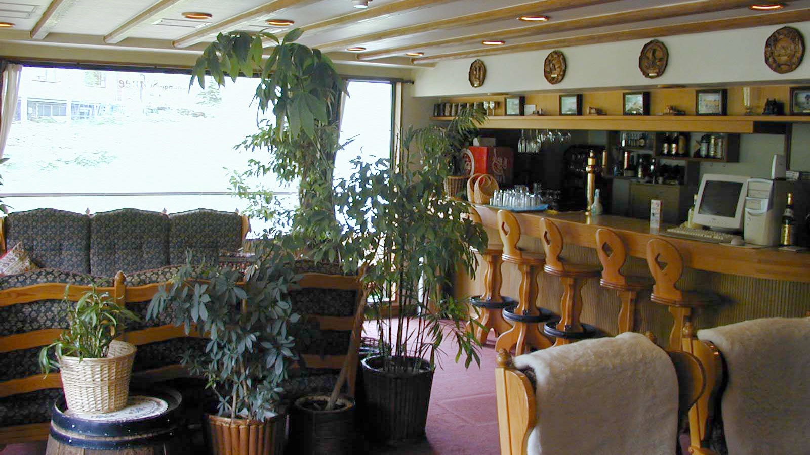 【スキー・スノボは志賀高原で】２食付スタンダードプラン★天然温泉でリラックス！※リフト券なし