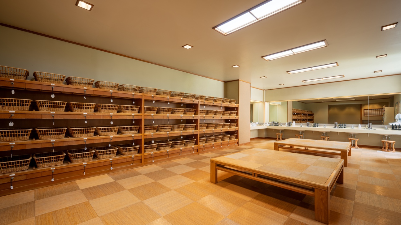 【１泊２食/平日限定/ひとり旅にも♪】お得な会席コースと温泉を満喫♪