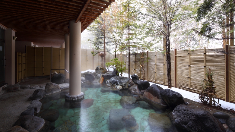 秋田の地酒3種飲み比べ♪「桃豚のしゃぶしゃぶ」や鹿角名物「きりたんぽ鍋」がチョイス可能「小町コース」