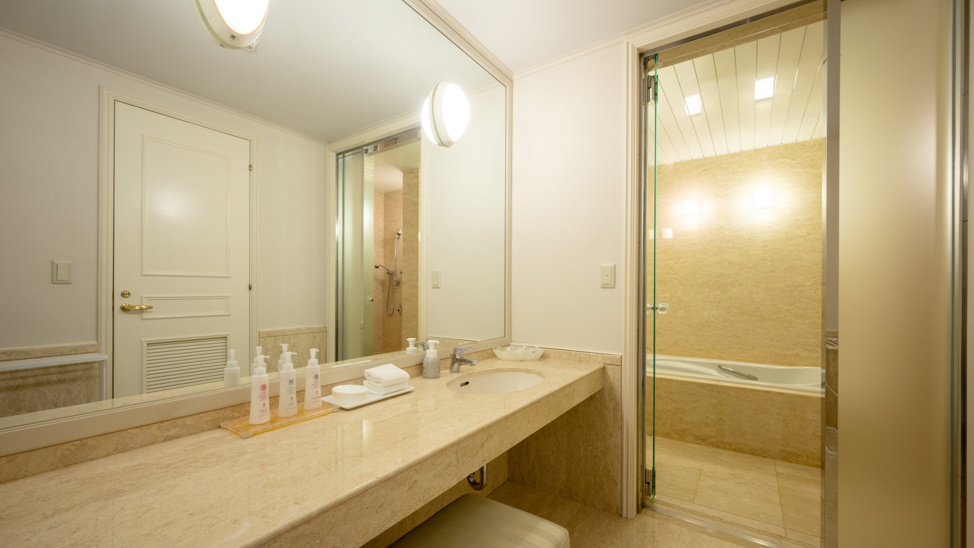 ◇ロイヤルスイート洗面