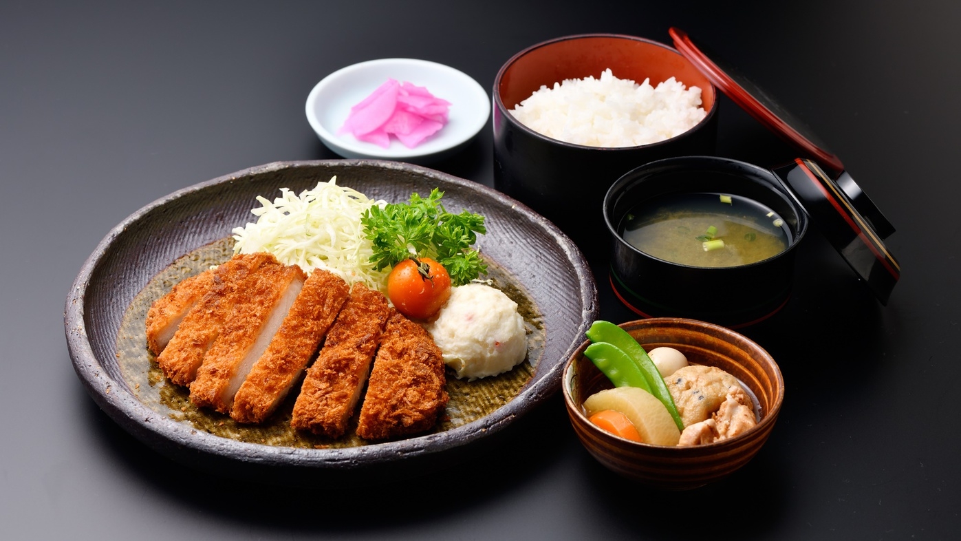 【エコ連泊/２食付】日替わり夕食で連泊に最適！弁当希望も可能！！清掃不要でお得にゆったりステイ☆