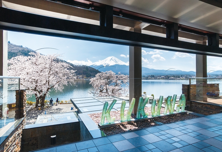 レストラン回廊から見る富士山