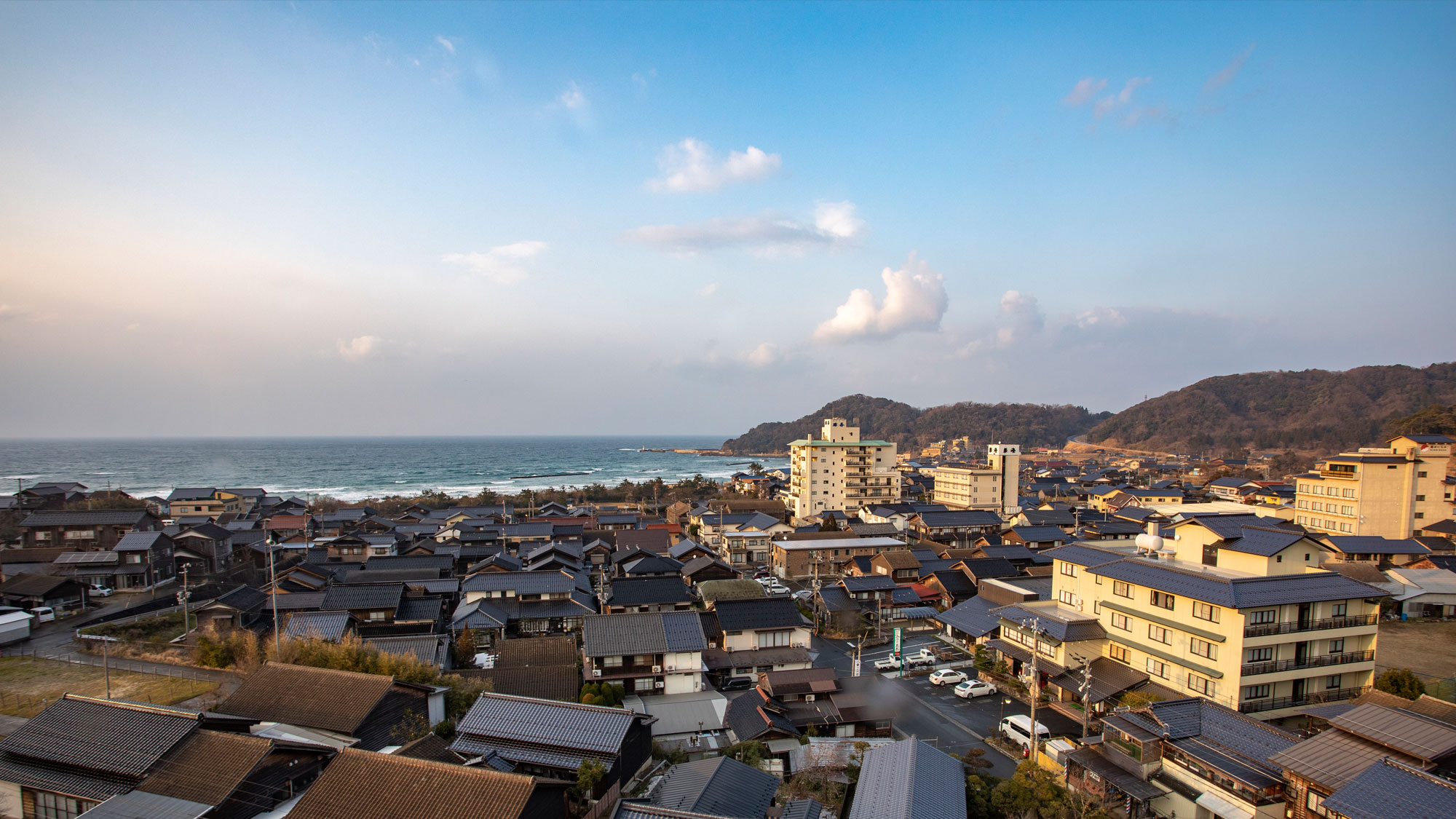 【全室海側を向いた客室】晴れた日には絶景夕日が臨めます。