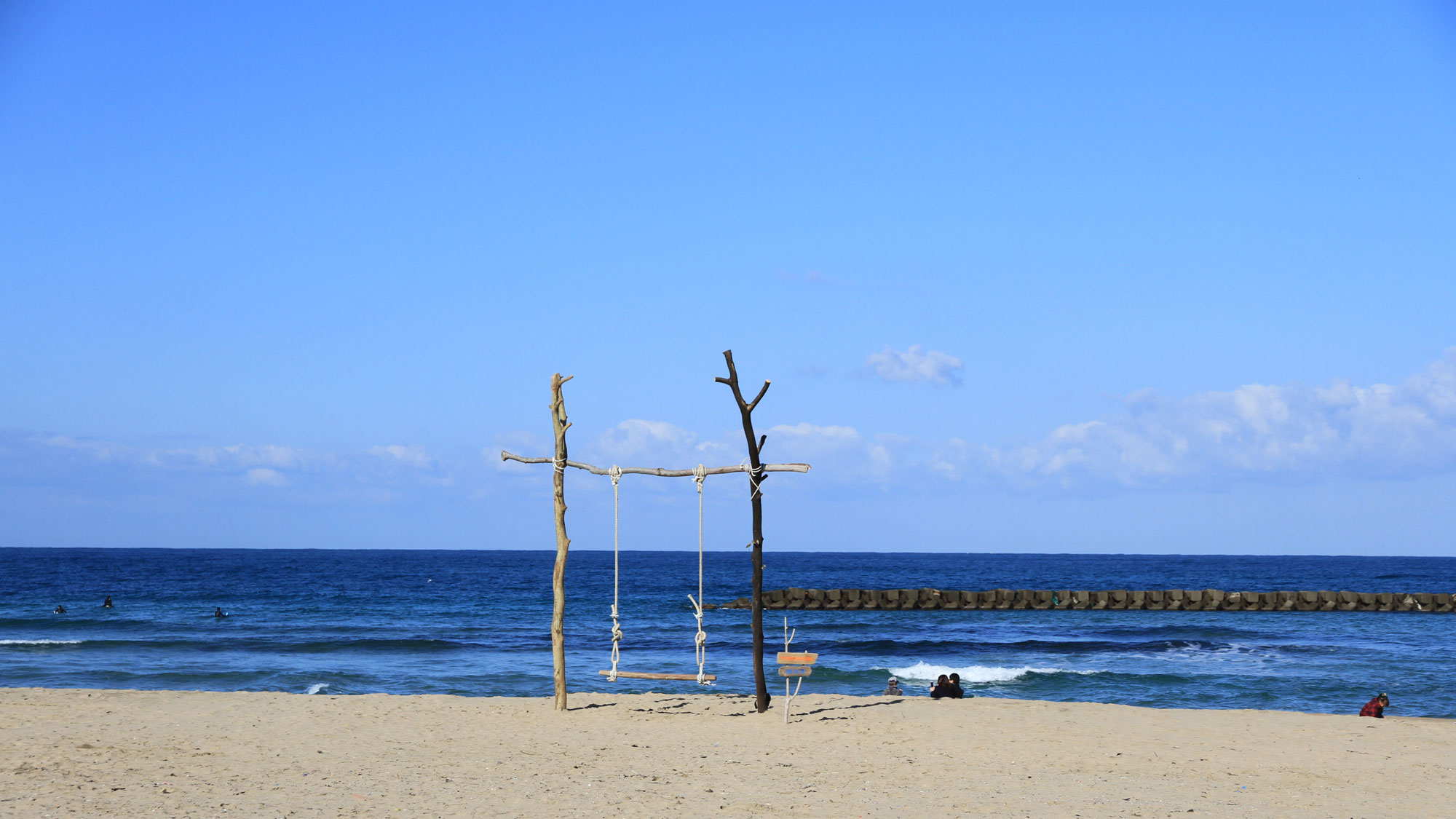 夕日ヶ浦　びーちブランコゆらり