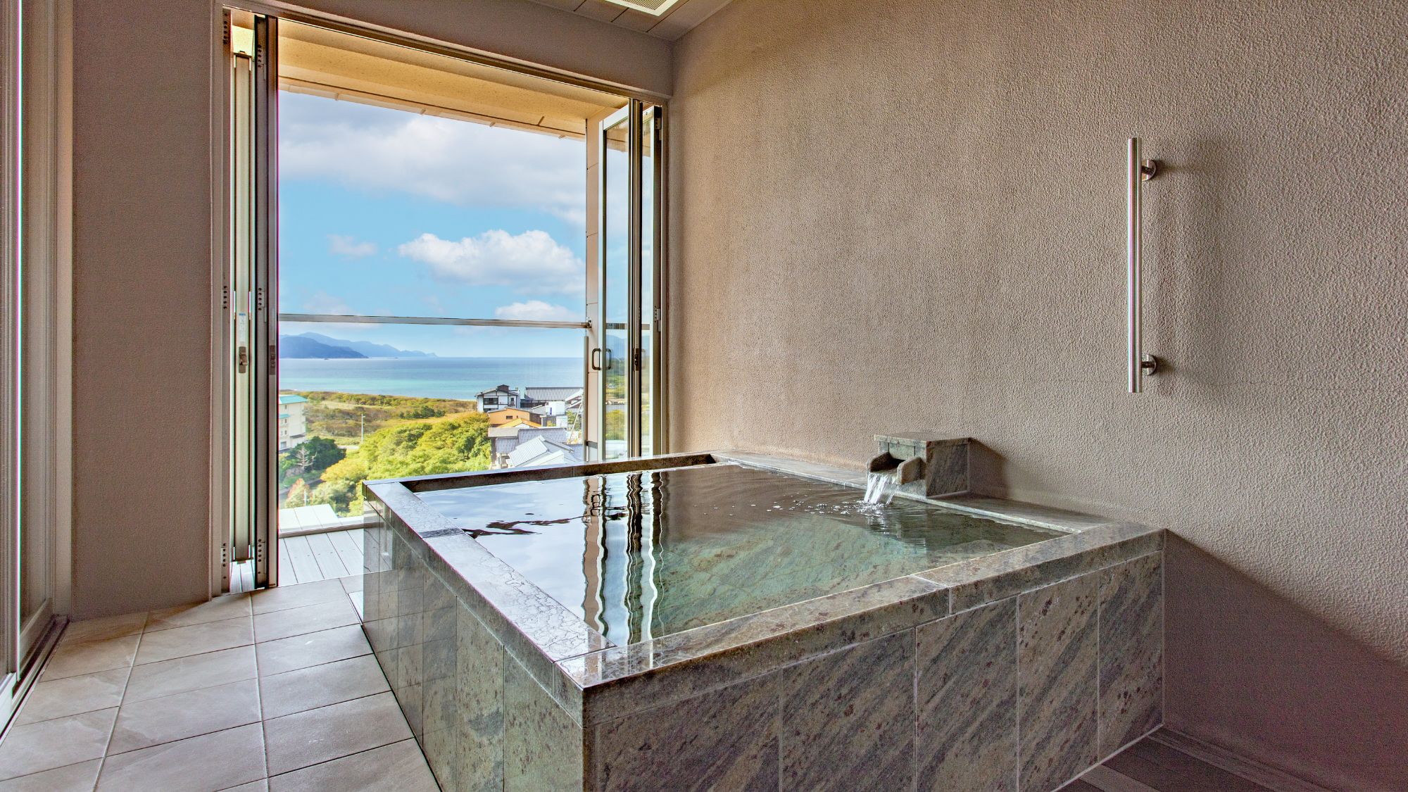 【7階客室】客室展望風呂