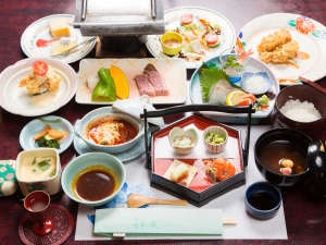 【年末年始】会席料理と温泉で湯ったり・のんびり過ごすお正月