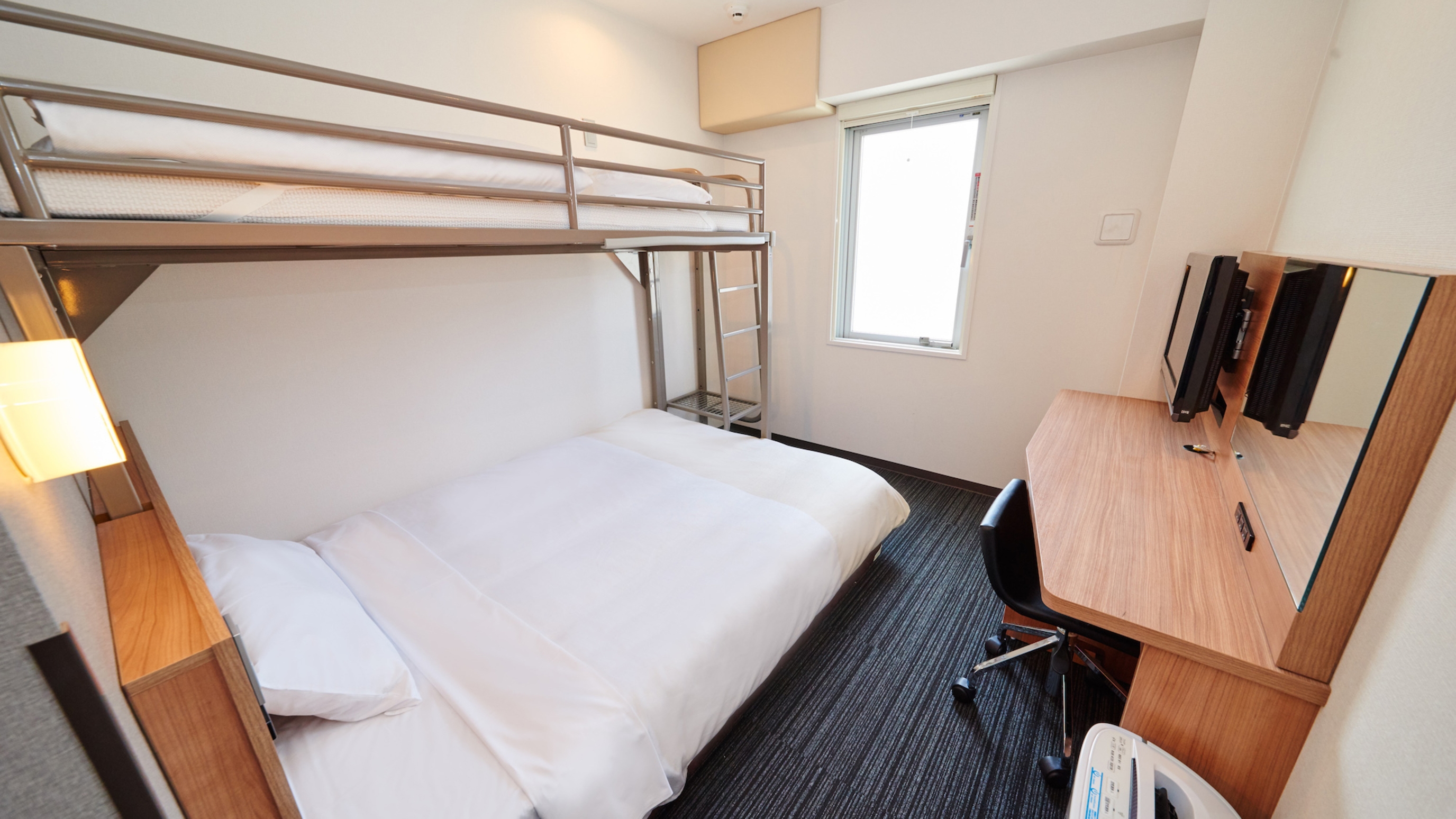 ご家族にお勧めです。 定員１~３名幼児含む