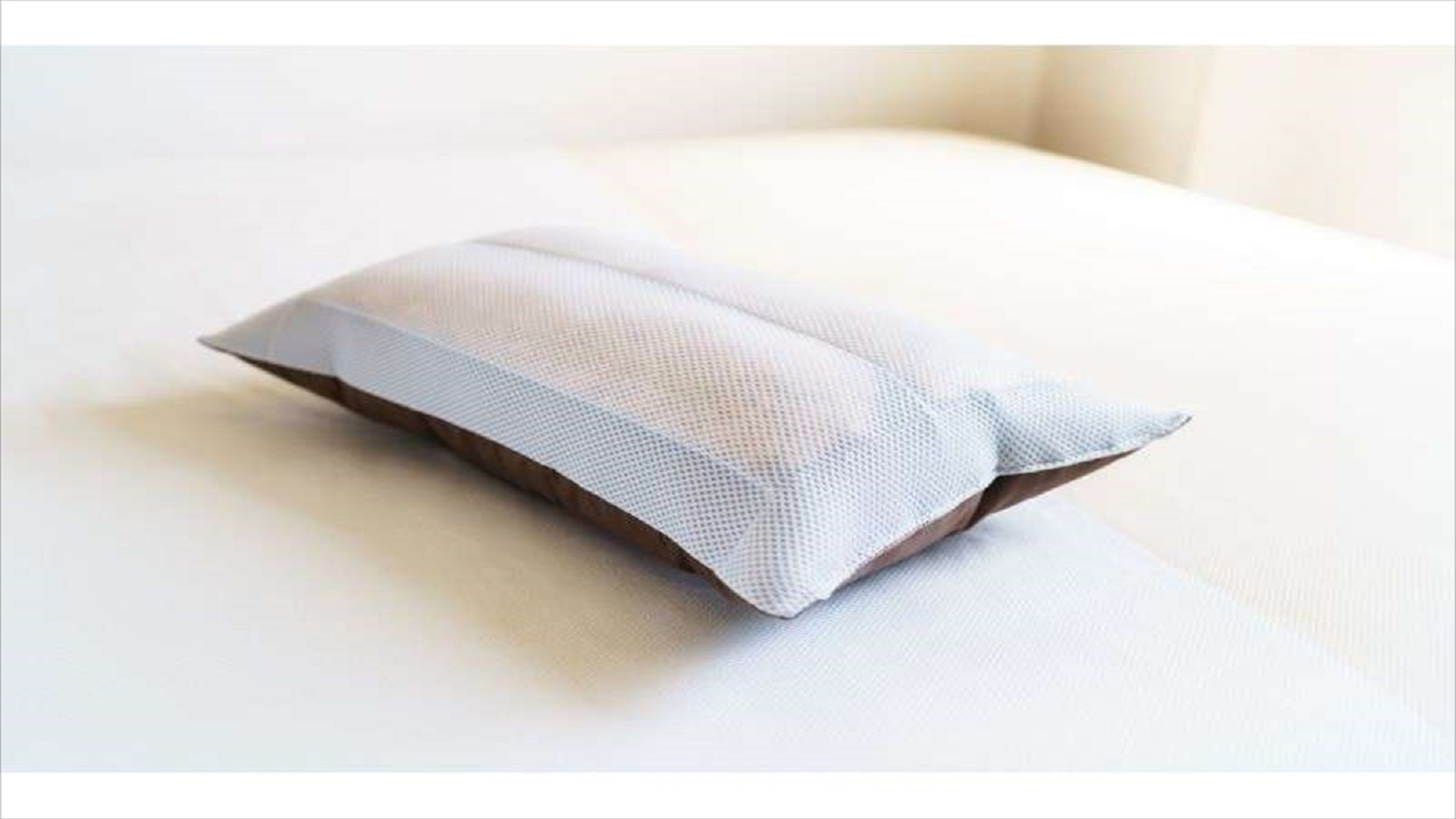 通気性にすぐれ、頭部の熱を吸収！ひのきの香りに包まれてお休みください