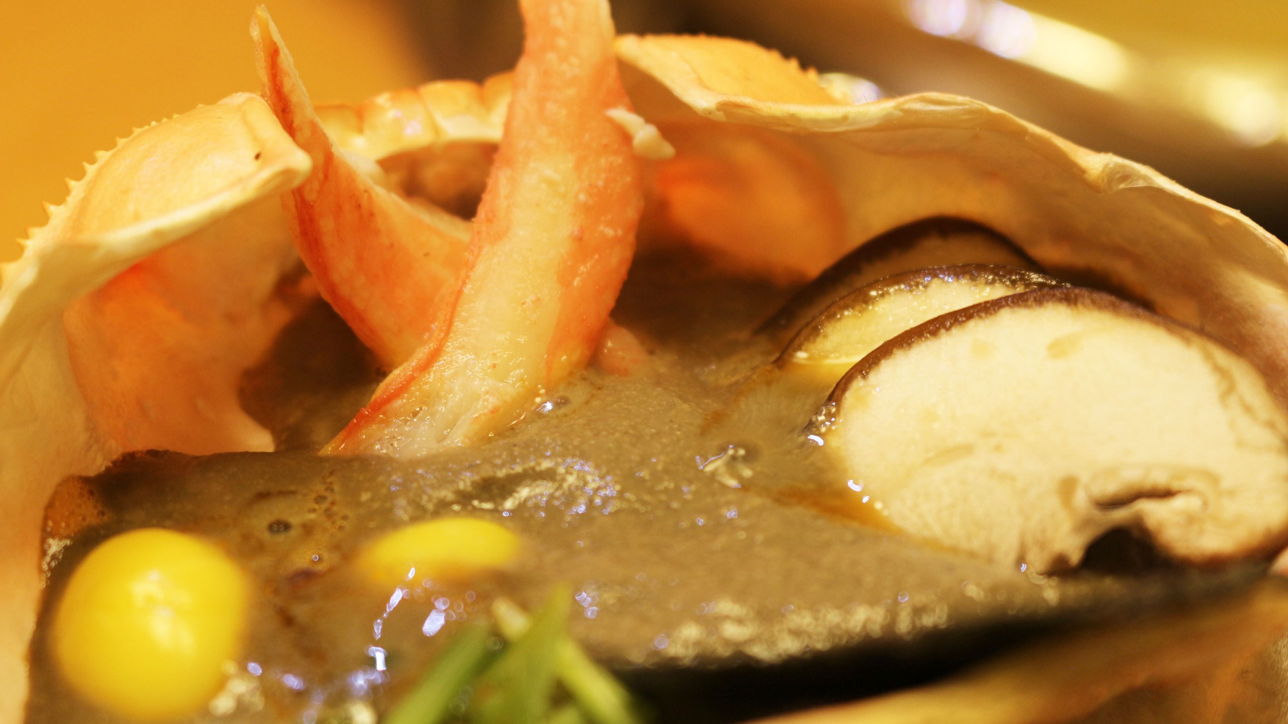 かに道楽道頓堀本店：かにすきコース夕凪の焼きは新鮮なかに味噌が濃厚です