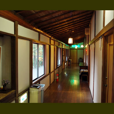 Yoshisho-tei 2nd floor corridor