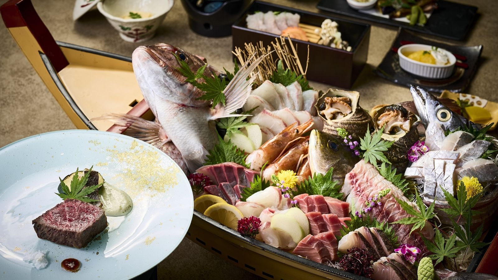 【舟盛り付きコース】雑賀崎漁港から仕入れた新鮮お刺身を姿造りで♪海の幸満喫プラン☆＜個室食事処＞