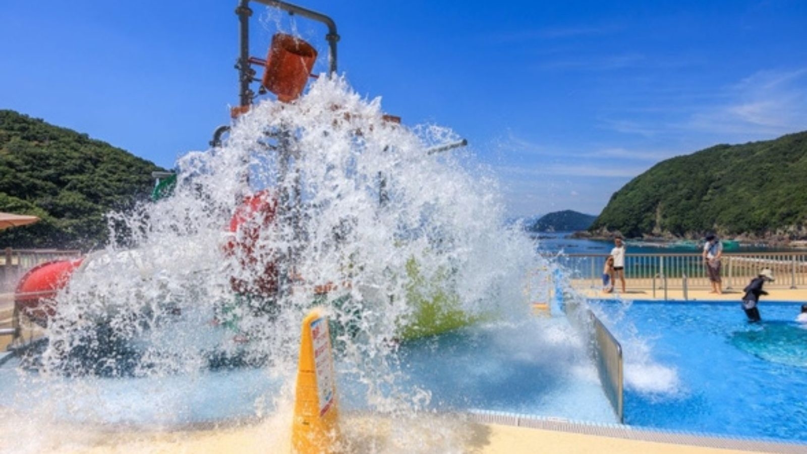 【夏休みプール券付き】プール＆海水浴場で泳いで！白い砂浜を走って！夏休みファミリー大満足プラン