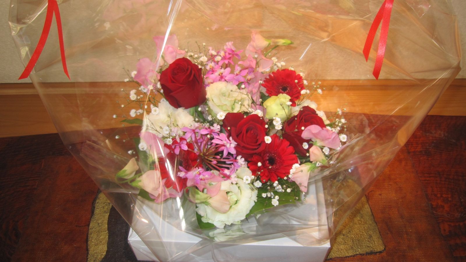 アレンジメント（花）　※イメージ、別途有料、3日前要予約