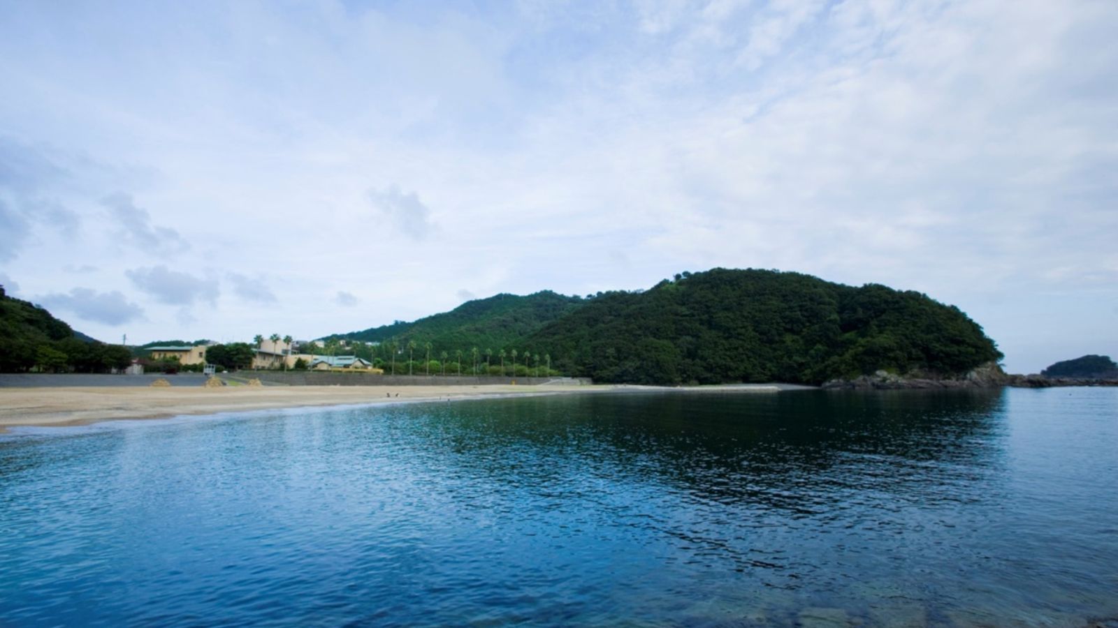 ホテル季の座　外観日中