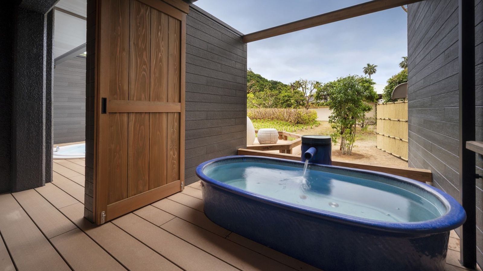 １室だけのジャグジースイート　露天風呂