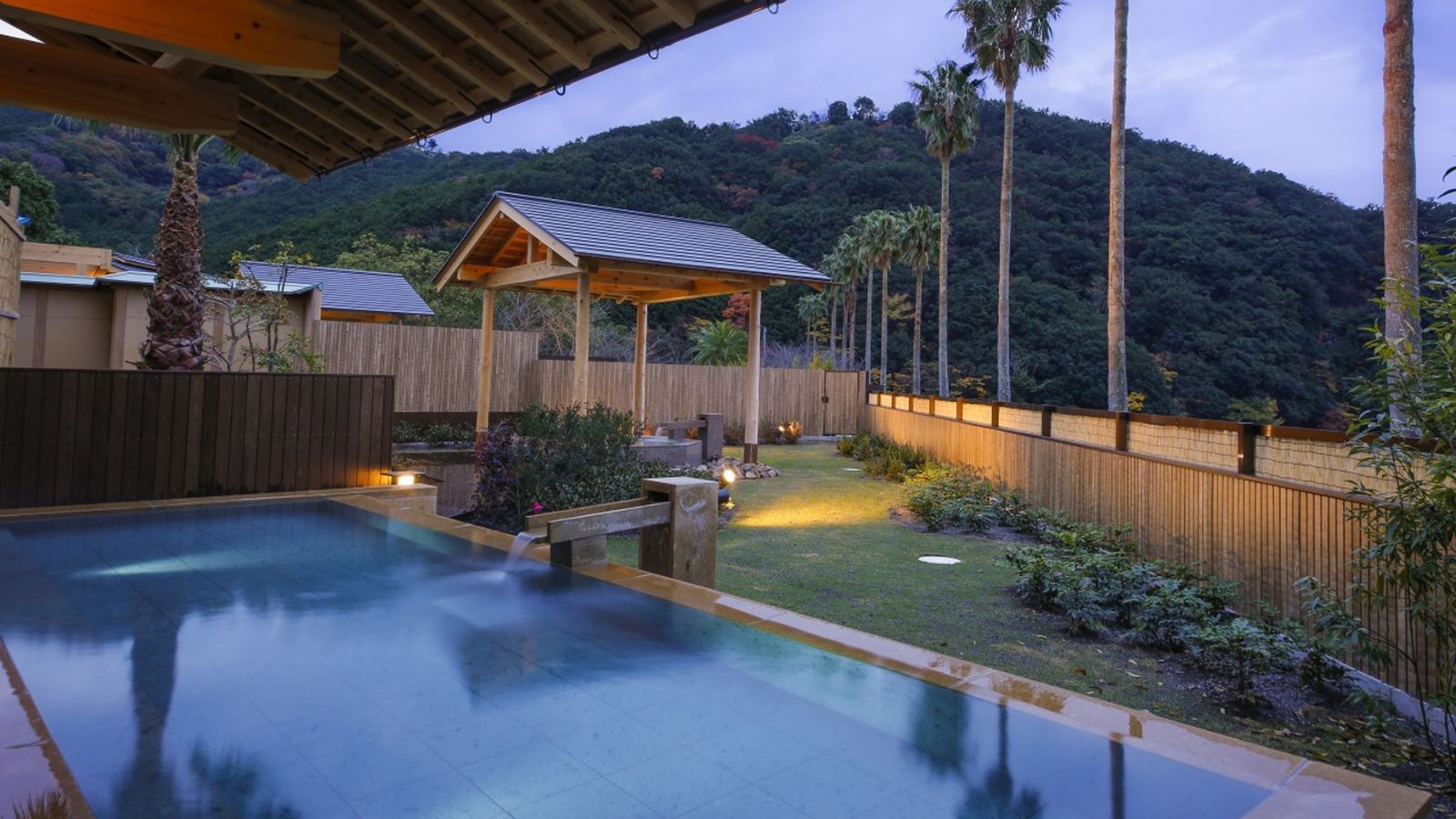 【男性浴場】露天風呂「九十九おり」