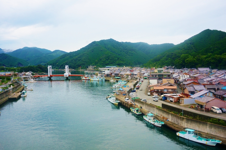 紀北町紀伊長島魚まち　※ホテル季の座からお車で約10分