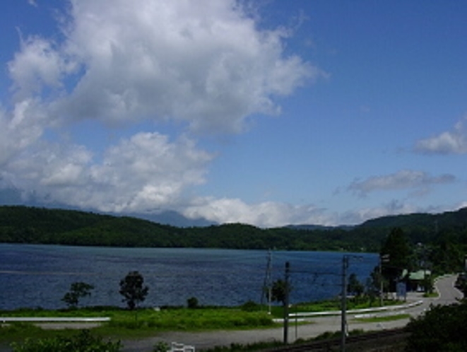 夏の青木湖