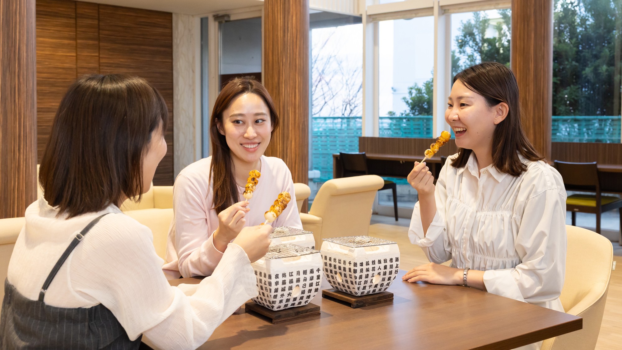 イートイン/セルフ焼みたらし団子