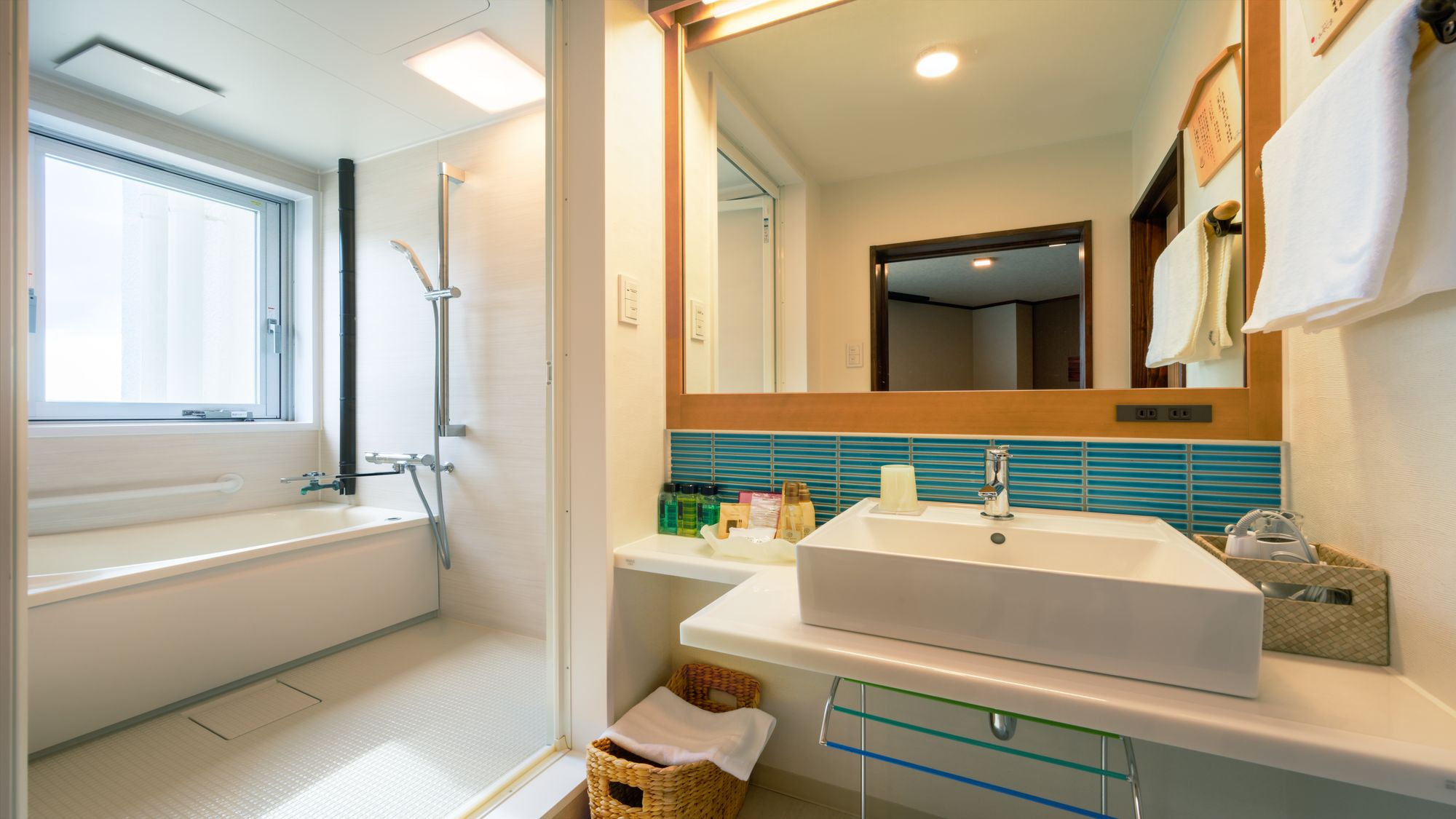 【客室バス】 膳客室温泉付き。 客室に居ながらにして温泉をご堪能いただけます♪（一例）