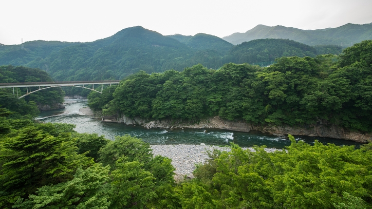 【連泊プラン】［会食場食］鬼怒川も日光もゆっくり満喫♪２泊以上で楽しむ温泉＆観光＜夕食時ドリンク付＞