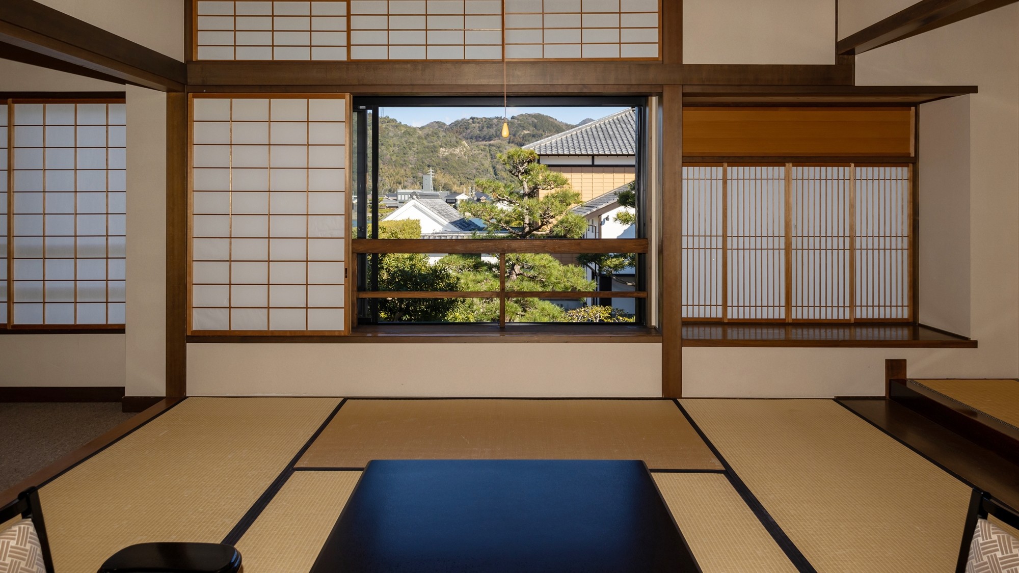 二間続きの和室　10帖＋4.5帖（部屋・眺望指定なし、禁煙）