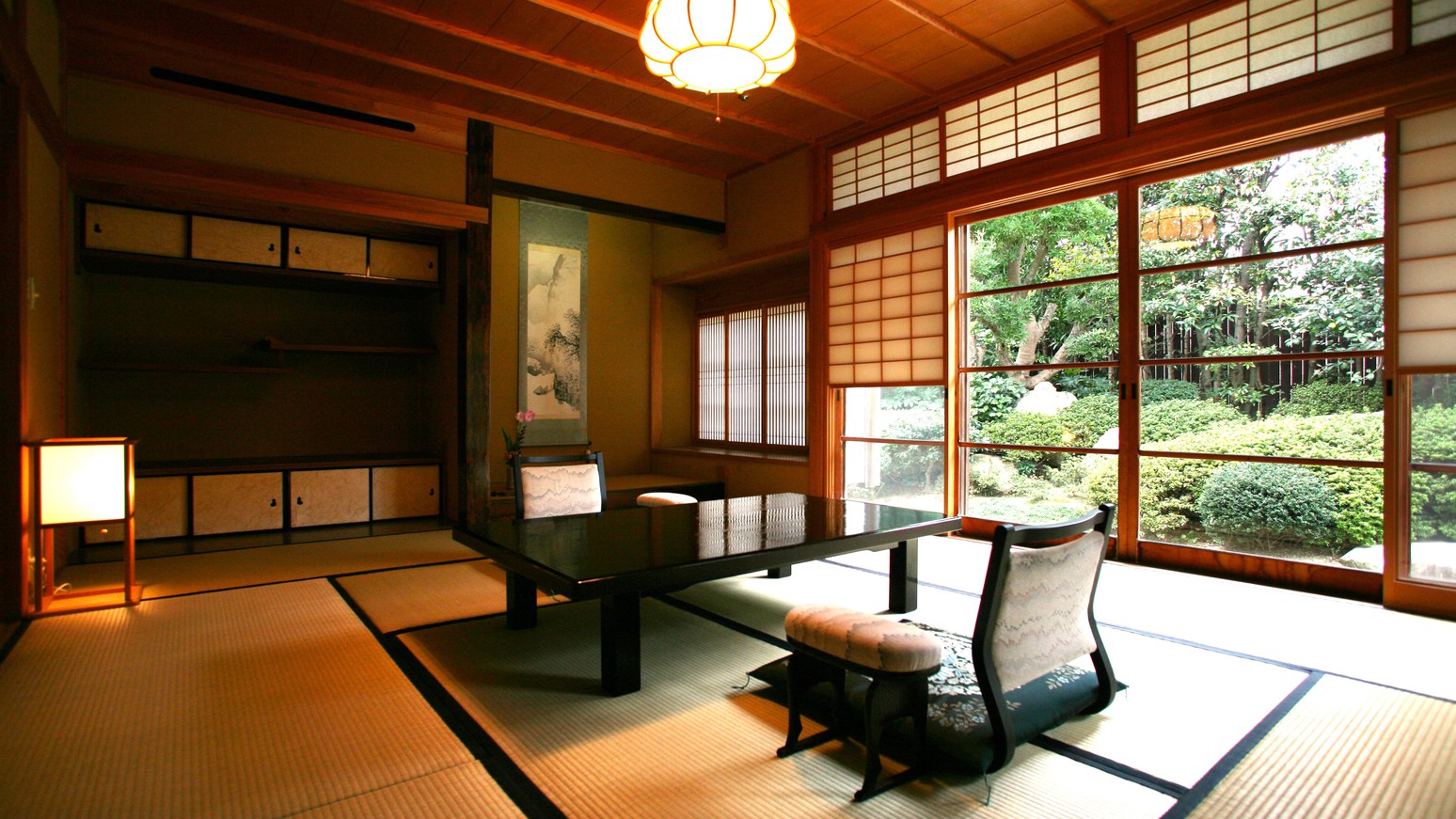 総檜造りの特別室 和室10帖+4.5帖　(禁煙ルーム)