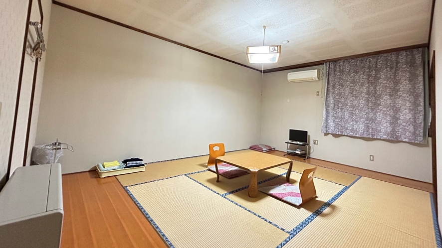 *和室一例/純和風のお部屋でのんびりとお寛ぎ下さい。