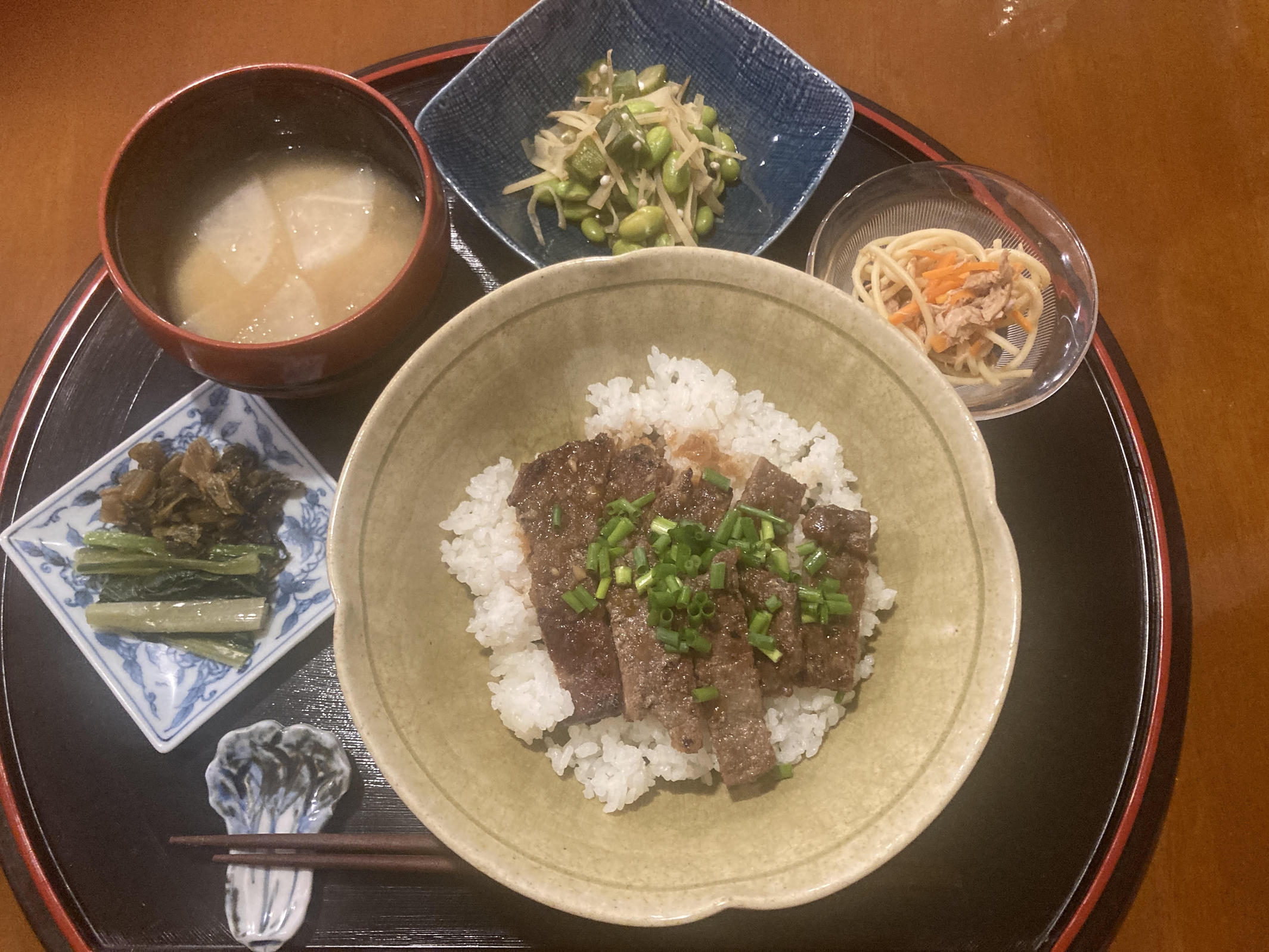 【朝夕食　定食style】乳白色にごり湯の温泉