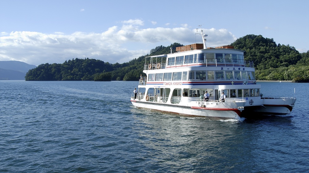 【十和田湖遊覧船】