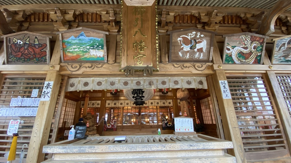 【櫛引八幡宮】　社殿